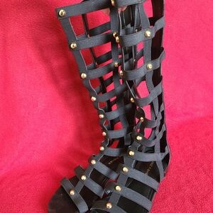 Marc Fisher Black Gladiator Sandals